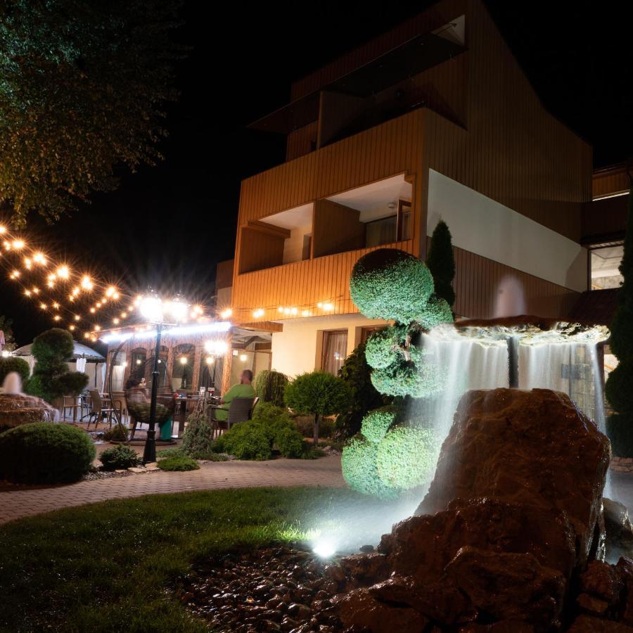 Hotel Floros Simfonija Šventoji Exterior foto